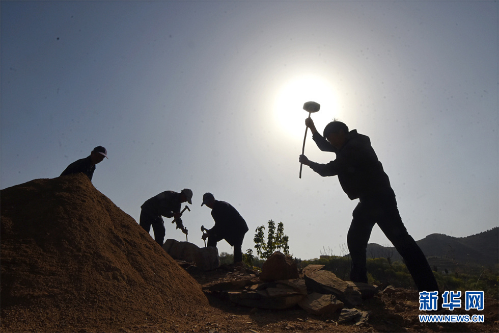 我是村里一个泥瓦匠