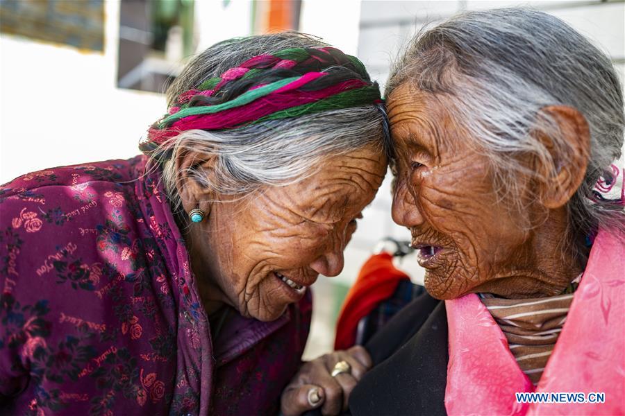 Pic story: family shakes off poverty in Shannan, Tibet